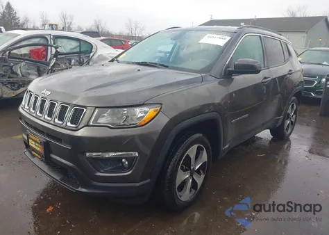2018 Jeep Compass Latitude 4X4 из США, поврежденный, VIN 3C4NJDBB3JT116791